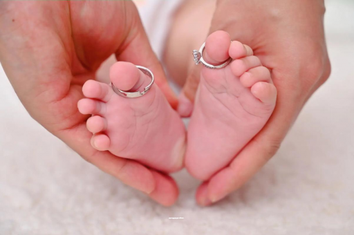 阿克苏五个月孕妇肚子多大